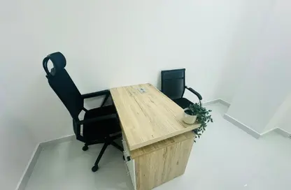 Office Space - Studio - 1 Bathroom for rent in Red Avenue - Al Garhoud - Dubai