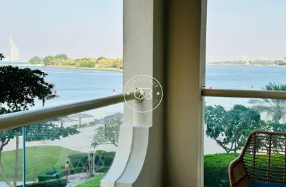 Apartment - 2 Bedrooms - 4 Bathrooms for sale in Al Hatimi - Shoreline Apartments - Palm Jumeirah - Dubai