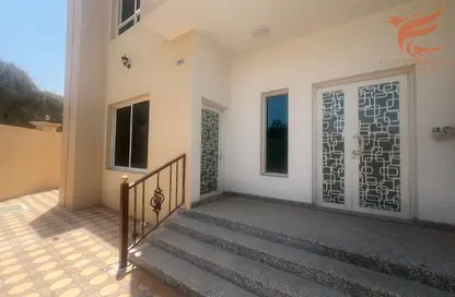 Duplex - 3 Bedrooms - 4 Bathrooms for rent in Seih Al Uraibi - Ras Al Khaimah