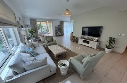 Villa - 4 Bedrooms - 4 Bathrooms for rent in Legacy Nova Villas - Jumeirah Park - Dubai