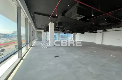 طابق كامل - استوديو - 2 حمامات للايجار في II مبنى ايفل - شارع الشيخ زايد - دبي