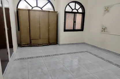 شقة - 1 حمام للايجار في شارع السعادة - المشرف - أبوظبي