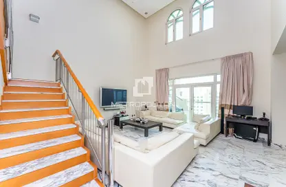 Penthouse - 4 Bedrooms - 5 Bathrooms for sale in Al Sarrood - Shoreline Apartments - Palm Jumeirah - Dubai