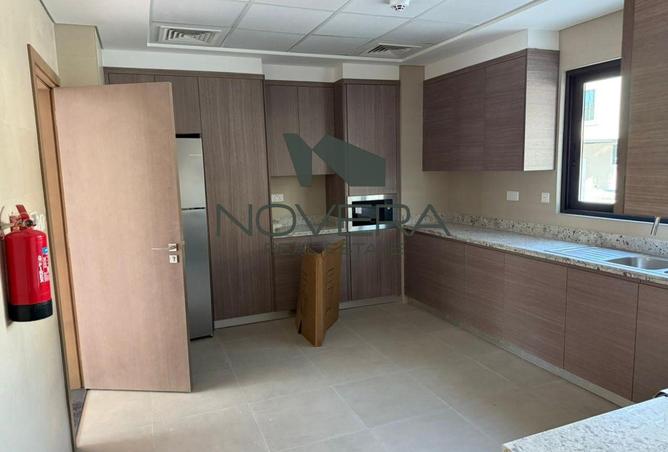 15690870 - صورة العقار 3