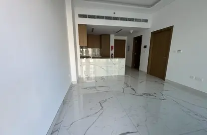 شقة - غرفة نوم - 1 حمام للبيع في عزيزي ريفيرا 63 - ميدان - دبي