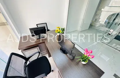 Office Space - Studio - 1 Bathroom for rent in Reem Residency - Al Karama - Dubai