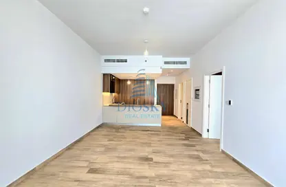 Apartment - 1 Bedroom - 2 Bathrooms for rent in Hamilton House - Jumeirah Village Circle - Dubai