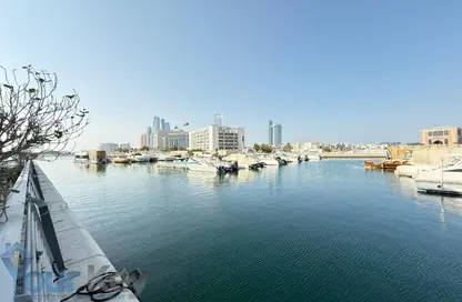 Show Room - Studio - 2 Bathrooms for rent in Bloom Marina - Al Bateen - Abu Dhabi