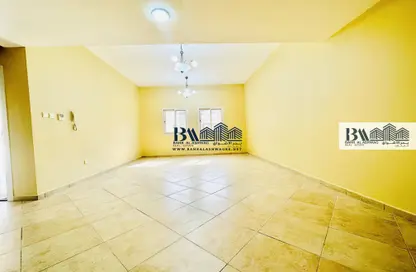 Villa - 3 Bedrooms - 4 Bathrooms for rent in Abu Hail Road - Abu Hail - Deira - Dubai