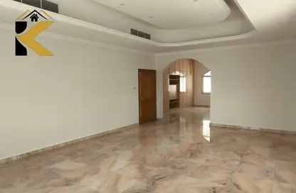 Villa - 6 Bedrooms - 7 Bathrooms for rent in Al Jurf 2 - Al Jurf - Ajman Downtown - Ajman