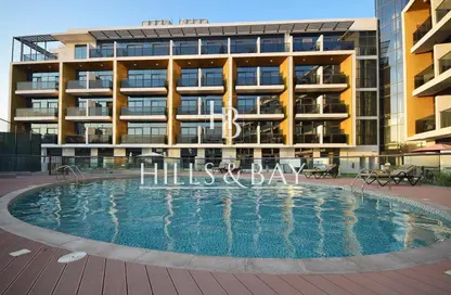 شقة - 2 غرف نوم - 2 حمامات للبيع في كريستال مساكن - قرية الجميرا سركل - دبي