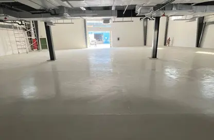مستودع - استوديو - 2 حمامات للايجار في 18 المنطقة الصناعية رقم - المنطقة الصناعية بالشارقة - الشارقة