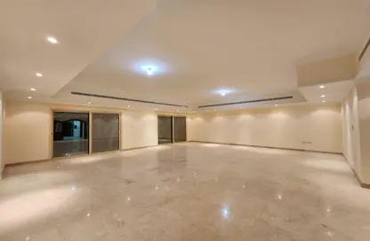 Empty Room image for: Villa - 5 Bedrooms - 6 Bathrooms for rent in Al Qubaisat - Al Mushrif - Abu Dhabi, Image 1