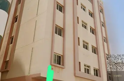 عمارة بالكامل - 8 غرف نوم - 8 حمامات للبيع في برج فيكتوريا - القليعة - الشارقة