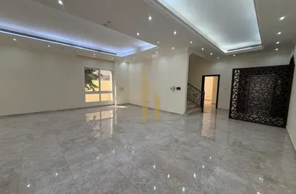 فيلا - 5 غرف نوم - 5 حمامات للايجار في البرشاء جنوب 2 - جنوب البرشاء - البرشاء - دبي