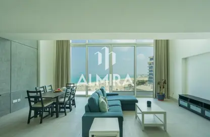 Living / Dining Room image for: Apartment - 1 Bedroom - 1 Bathroom for sale in Mamsha Al Saadiyat - Saadiyat Cultural District - Saadiyat Island - Abu Dhabi, Image 1