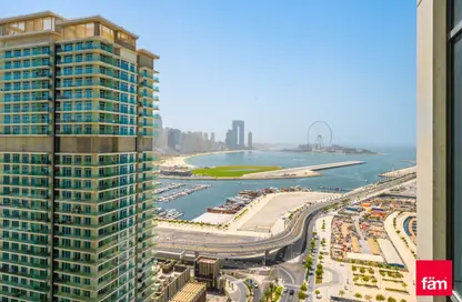 Outdoor Building image for: Apartment - 1 Bedroom - 2 Bathrooms for rent in Beach Vista - EMAAR Beachfront - Dubai Harbour - Dubai, Image 1