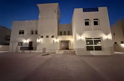 فيلا - 5 غرف نوم - 7 حمامات للبيع في فلل قرية الحمرا - قرية الحمرا - رأس الخيمة