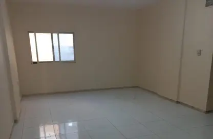 Empty Room image for: Apartment - 1 Bedroom - 1 Bathroom for rent in Al Mowaihat 2 - Al Mowaihat - Ajman, Image 1