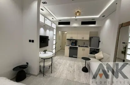 شقة - 1 حمام للايجار في نورا ريزيدنس - قرية الجميرا سركل - دبي