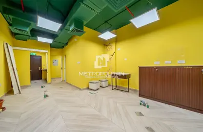 Retail - Studio for rent in Binghatti Views - Dubai Silicon Oasis - Dubai