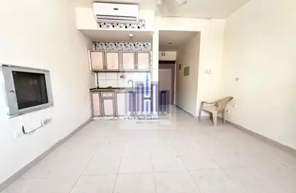 Apartment - Studio - 1 Bathroom for rent in Fire Station Road - Muwaileh - Sharjah