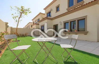 Villa - 5 Bedrooms - 7 Bathrooms for sale in Bloom Living - Zayed City (Khalifa City C) - Khalifa City - Abu Dhabi