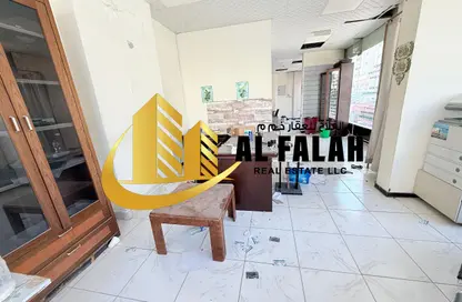 Shop - Studio for rent in Al Butina - Sharjah