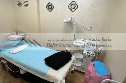 Shop - Studio - 1 Bathroom for rent in Al Khalidiya - Abu Dhabi