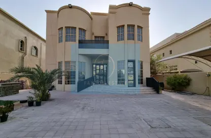 فيلا - 6 غرف نوم للايجار في حدائق الإمارات 1 - القوز - دبي