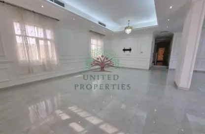 Empty Room image for: Villa - 3 Bedrooms - 4 Bathrooms for rent in Al Tai - Sharjah, Image 1