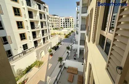 Outdoor Building image for: Apartment - 2 Bedrooms - 3 Bathrooms for rent in La Rive - Building 2 - La Mer - Jumeirah - Dubai, Image 1