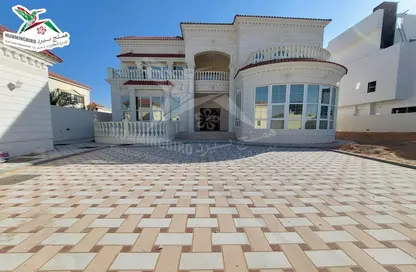 Outdoor House image for: Villa for rent in Jizat Wraigah - Al Markhaniya - Al Ain, Image 1