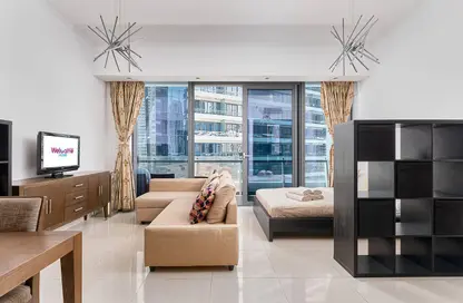 Living Room image for: Apartment - 1 Bathroom for rent in Silverene Tower B - Silverene - Dubai Marina - Dubai, Image 1