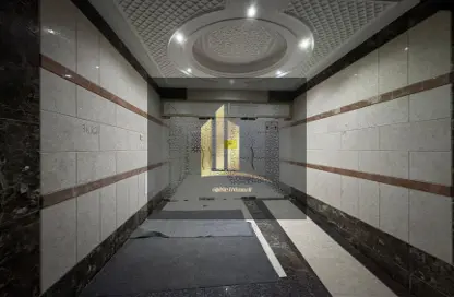 عمارة بالكامل - استوديو - 4 حمامات للبيع في مبنى مويلح - مويلح - الشارقة
