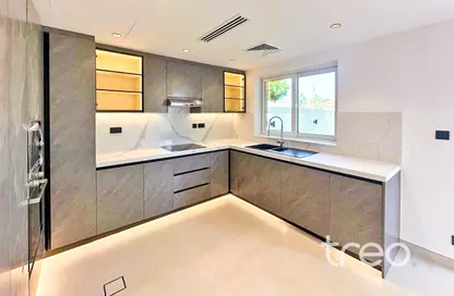 Villa - 2 Bedrooms - 3 Bathrooms for sale in Springs 11 - The Springs - Dubai