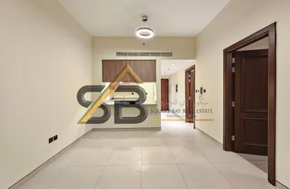 Apartment - 1 Bedroom - 2 Bathrooms for rent in Saleh Residence 3 - Jumeirah Garden City - Al Satwa - Dubai