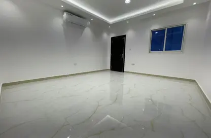 شقة - 2 غرف نوم - 3 حمامات للايجار في مدينة الرياض - أبوظبي