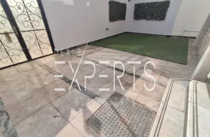 Villa - 5 Bedrooms - 4 Bathrooms for rent in Hadbat Al Zafranah - Muroor Area - Abu Dhabi