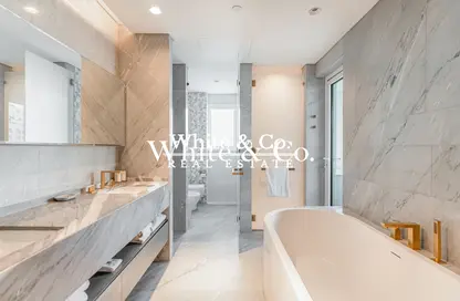 Apartment - 3 Bedrooms - 4 Bathrooms for rent in FIVE Palm Jumeirah - Palm Jumeirah - Dubai