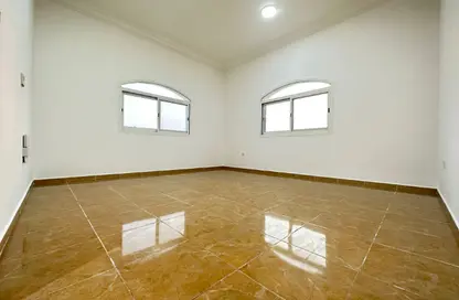 Apartment - Studio - 1 Bathroom for rent in Al Mushrif Villas - Al Mushrif - Abu Dhabi