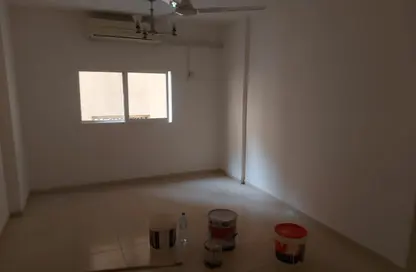 شقة - 2 غرف نوم - 1 حمام للايجار في القاسمية - الشارقة