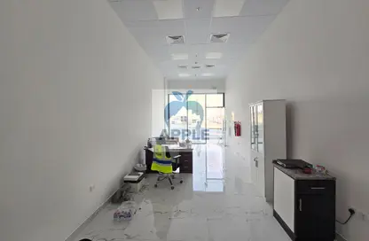 Shop - Studio - 1 Bathroom for rent in AlFalah - Muwaileh Commercial - Sharjah