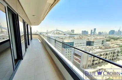 Apartment - 2 Bedrooms - 3 Bathrooms for rent in The Waves Residences - Mankhool - Bur Dubai - Dubai