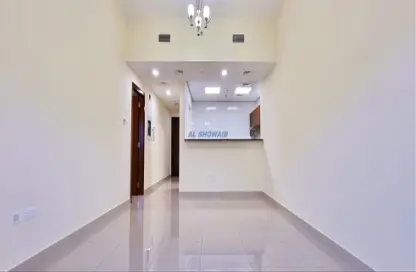 شقة - غرفة نوم - 2 حمامات للايجار في عود ميثاء - بر دبي - دبي