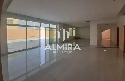 Empty Room image for: Villa - 5 Bedrooms - 7 Bathrooms for rent in Khalifa City A - Khalifa City - Abu Dhabi, Image 1