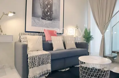 Townhouse - 2 Bedrooms - 3 Bathrooms for sale in Oasis Residences - Masdar City - Abu Dhabi
