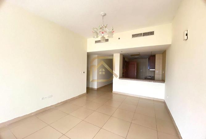 16003000 - Property Image 3