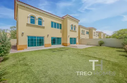 Villa - 4 Bedrooms - 5 Bathrooms for rent in Legacy - Jumeirah Park - Dubai