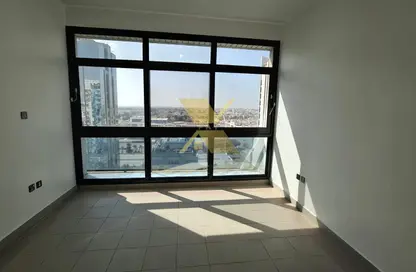 Apartment - 3 Bedrooms - 3 Bathrooms for rent in Al Taghreed Tower - Airport Road - Abu Dhabi